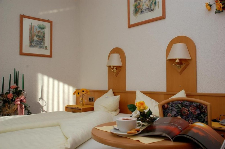 Bedroom 4, Goldener Hirsch, Bayreuth