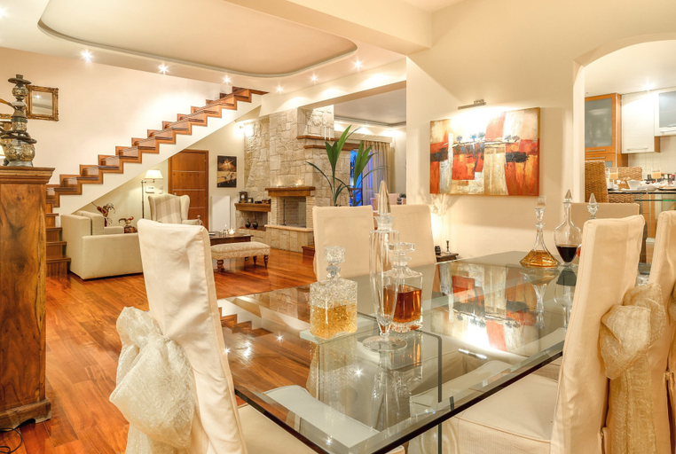 Food & Drinks, Ark Luxury Villa, Ionian Islands
