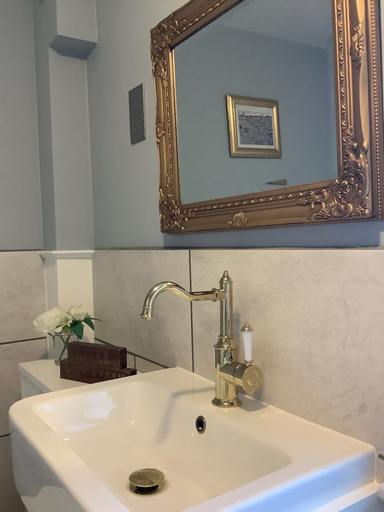 Bathroom 3, Humphries Cross Apartments, East Sussex