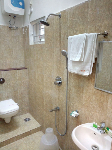 Bathroom 3, Sri Sai Residency, Kancheepuram