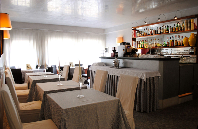 Food & Drinks 5, Palazzo del Giglio, Venezia