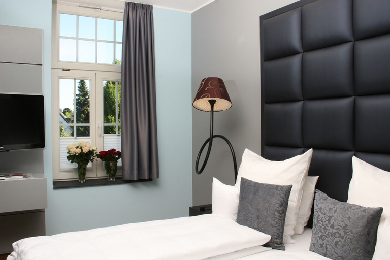 Bedroom 4, Hotel Rosenmeer, Mönchengladbach