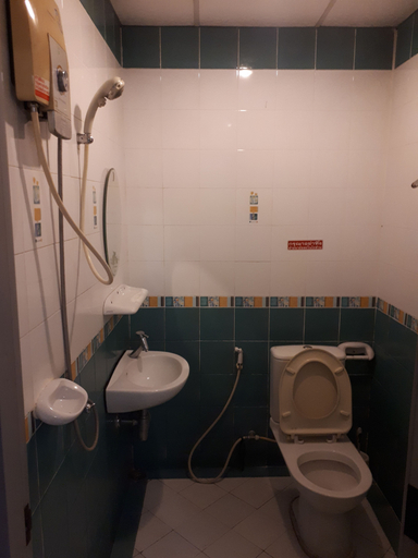 Bathroom 3, Chill Inn, Pattaya