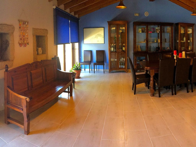 Others 5, Casa de Trillo, A Coruña