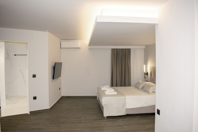 Bedroom 3, Elina Hotel Apartments, Crete