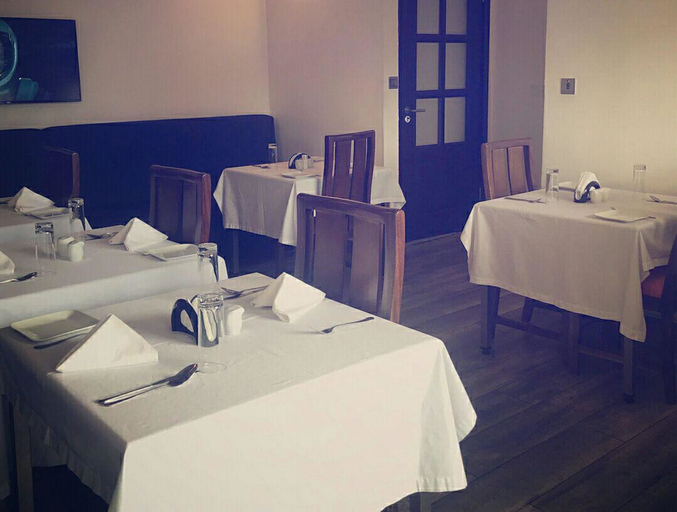 Food & Drinks 4, The View Lekki, Eti-Osa