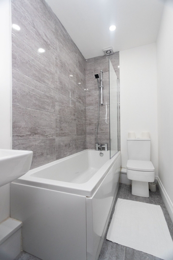 Bathroom 3, The Avenue Apartments , Leeds