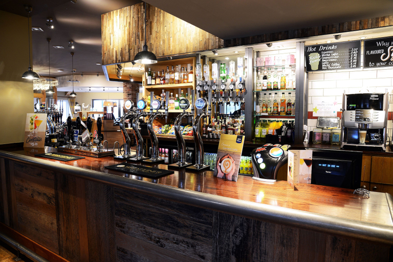 Food & Drinks 4, Gamston Lock, Nottingham by Marston's Inns, Nottinghamshire