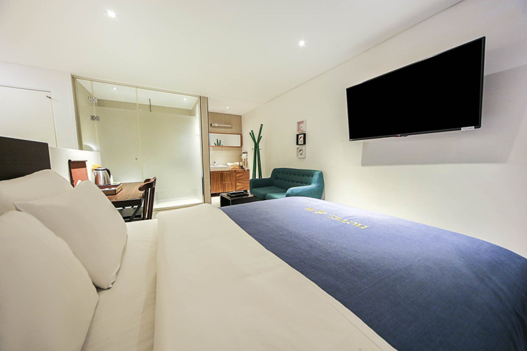 Bedroom 2, Hotel Myeongjak, Chuncheon