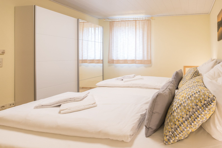 Bedroom 2, Awad's Yellow Apartment, Ortenaukreis
