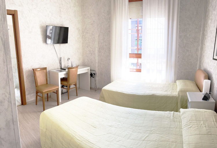 Bedroom 4, Hotel Molise 2, Milano