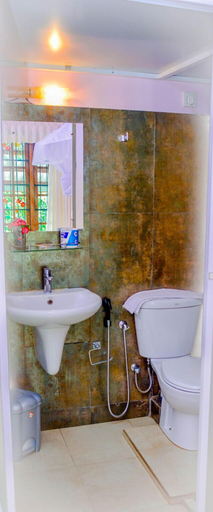 Bathroom 3, Villu Villa, N. Palatha East