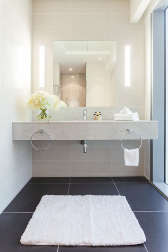 Bathroom 3, Nasma Luxury Stays - Central Park Tower, Dubai