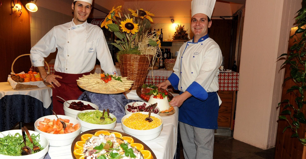 Food & Drinks 3, Residence Artuik - Perini Vacanze, Trento
