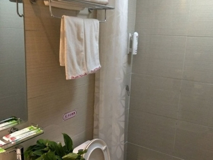 Bathroom, Shell Bengbu Huaiyuan County West Yuwang Road Hotel, Bengbu