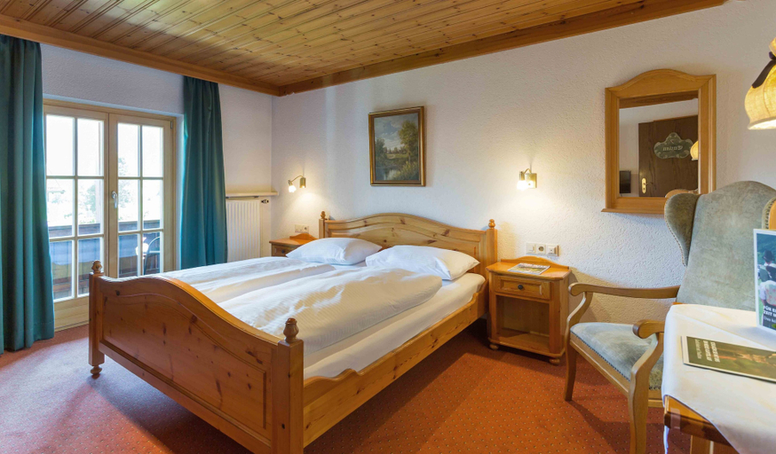 Bedroom 3, Hotel Hubertus Schliersee, Miesbach