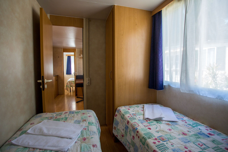 Bedroom 3, Arena Medulin Mobile Homes, Medulin