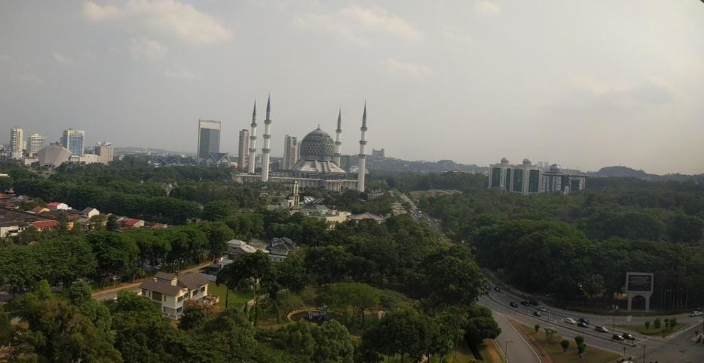 Others 4, 3 Spacer Setia Alam, Shah Alam