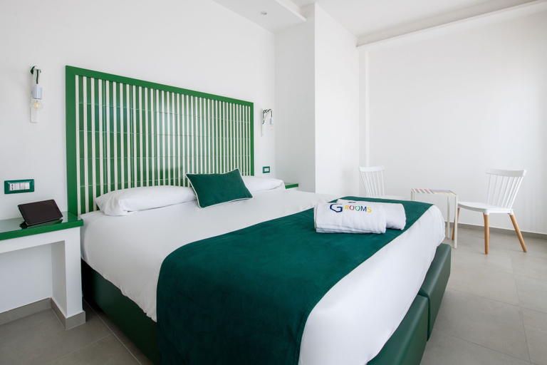 Bedroom 3, Al Campanile Suites, Napoli