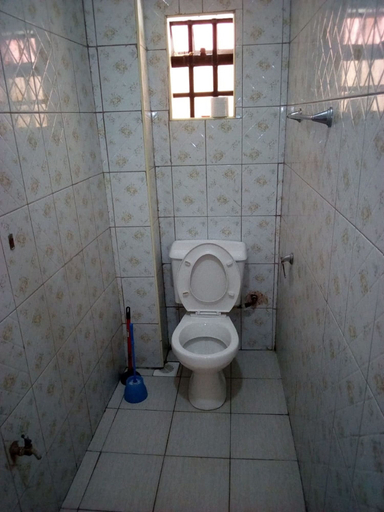 Bathroom 3, Jax Safari Hotel, Naivasha