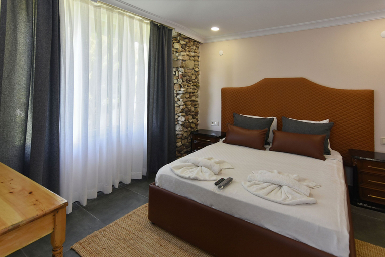 Bedroom 3, SİMLARDA AQUAPARK OTEL, Ayvalık