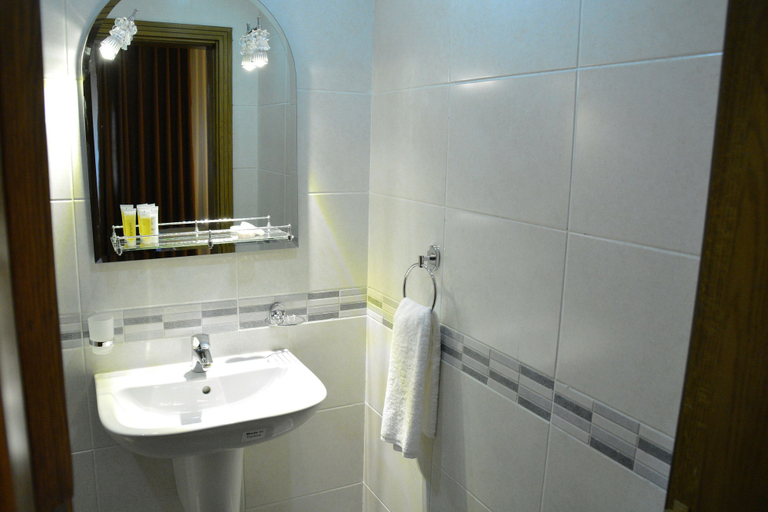 Bathroom 4, Amerie Suites Hotel, Wadi Essier