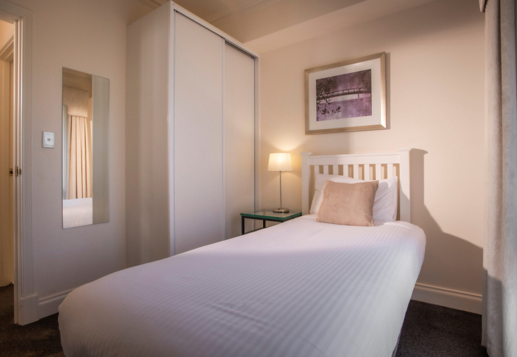 Bedroom 2, Majestic Old Lion Apartments, Adelaide