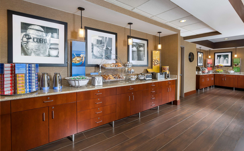 Food & Drinks 4, Hampton Inn Mansfield/Ontario, Richland