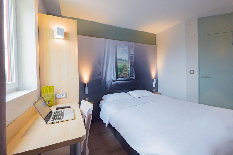 Bedroom 3, B&B HOTEL Angers 2 Université, Maine-et-Loire