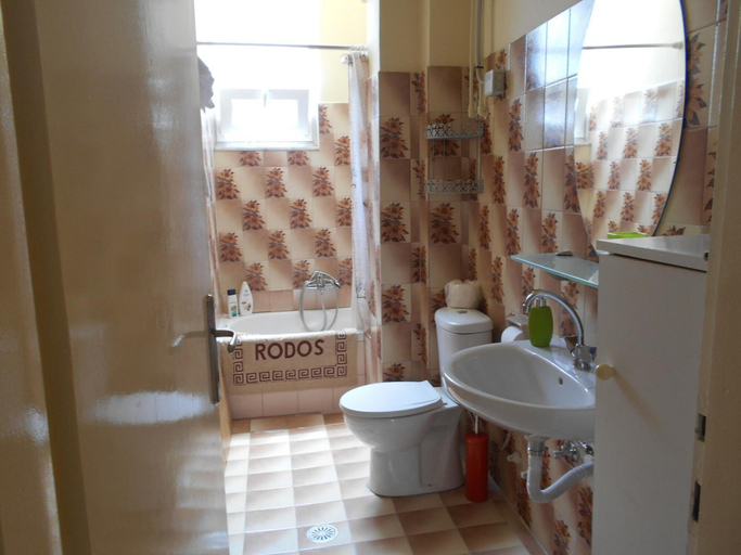 Bathroom 3, Florida Hotel, South Aegean