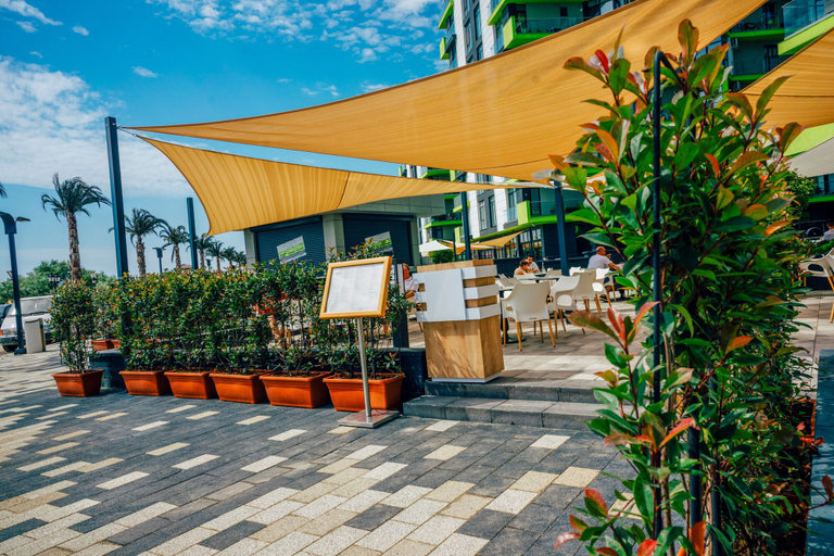 Food & Drinks 4, PROMENADA Alezzi Apartments, Navodari