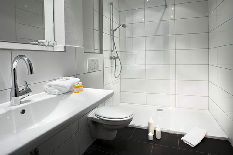 Bathroom, Hotel zum Rössel, Germersheim