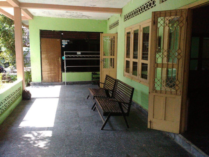 Exterior & Views 2, Setro Kariyo Homestay, Bantul