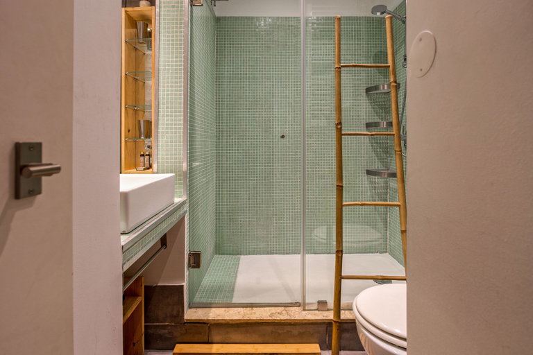 Bathroom 4, Charming Flat in Lisbon's center, Lisbon