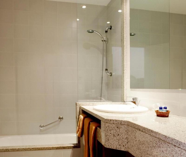 Bathroom 4, Hotel Playa Sol, Girona
