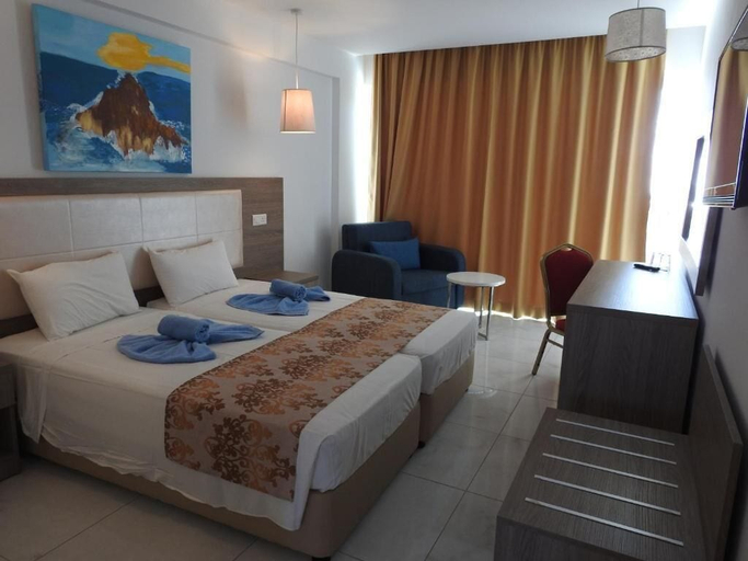 Bedroom 3, Corfu Hotel
