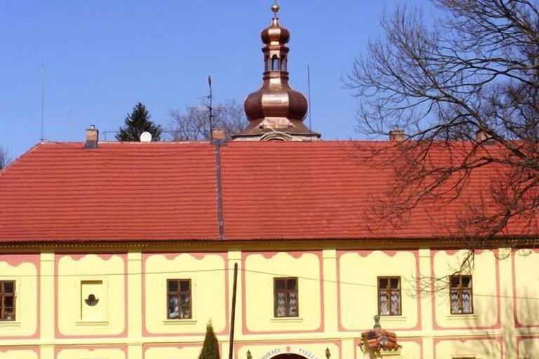 Exterior & Views 2, Zámek Lešany, Benešov