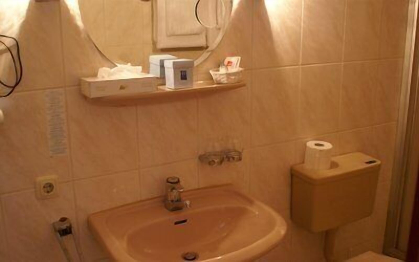 Bathroom 5, Weser Wasserbetten Hotel Baxmann, Hameln-Pyrmont