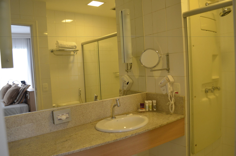 Bathroom 5, Mercure Manaus Hotel, Maués
