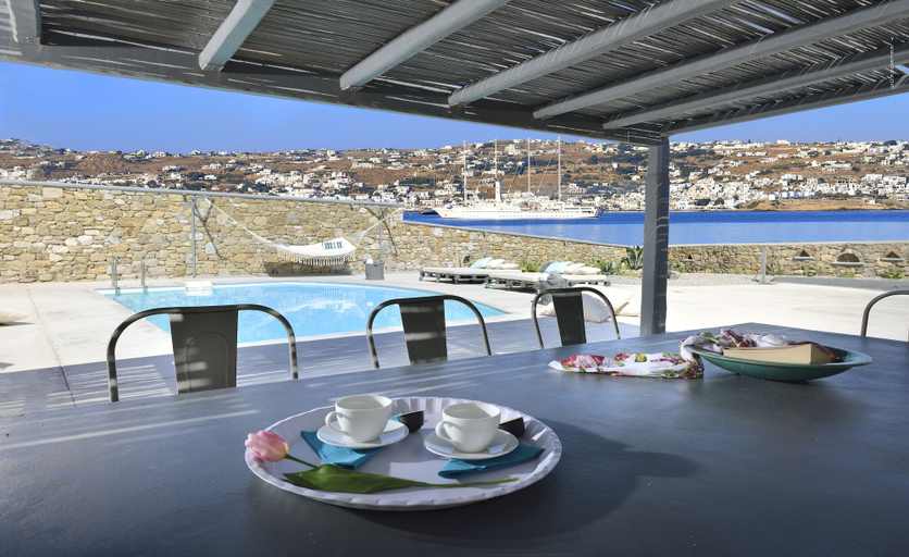 Food & Drinks, Villa Blanca Duo, South Aegean