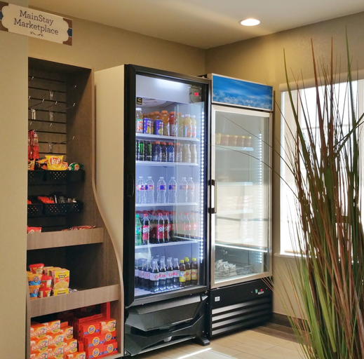 Food & Drinks 5, MainStay Suites Midland, Midland