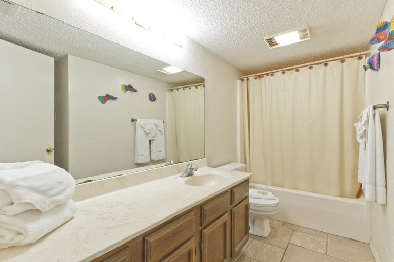 Bathroom 4, Villa Del Sol Condominium 304, Cameron