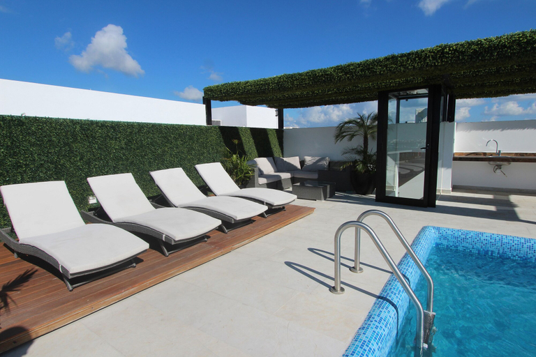 Sport & Beauty 4, Menesse 32 - 304, Cozumel