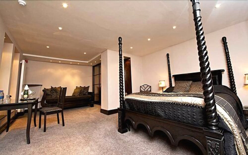 Bedroom 2, Munstone House Hotel, Herefordshire