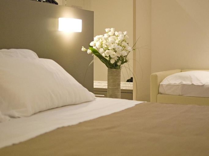 Bedroom 3, Hotel Cube, Ravenna