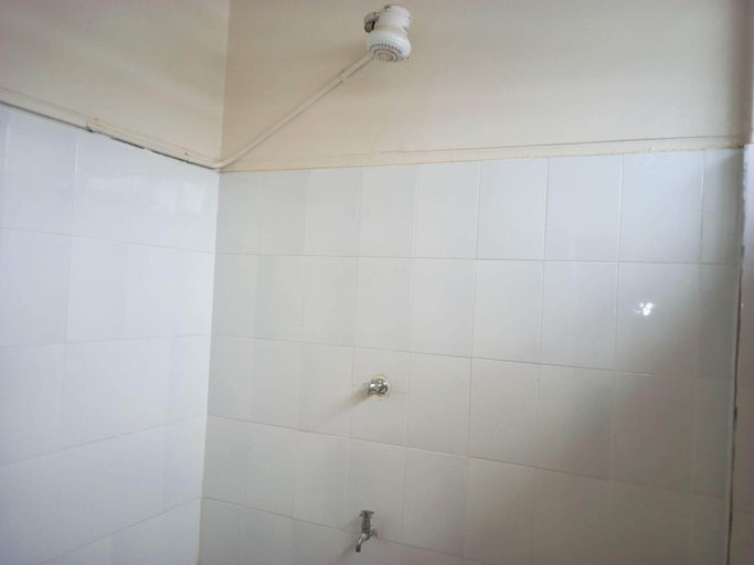 Bathroom 3, Starwood Hotel Kagio, Mwea