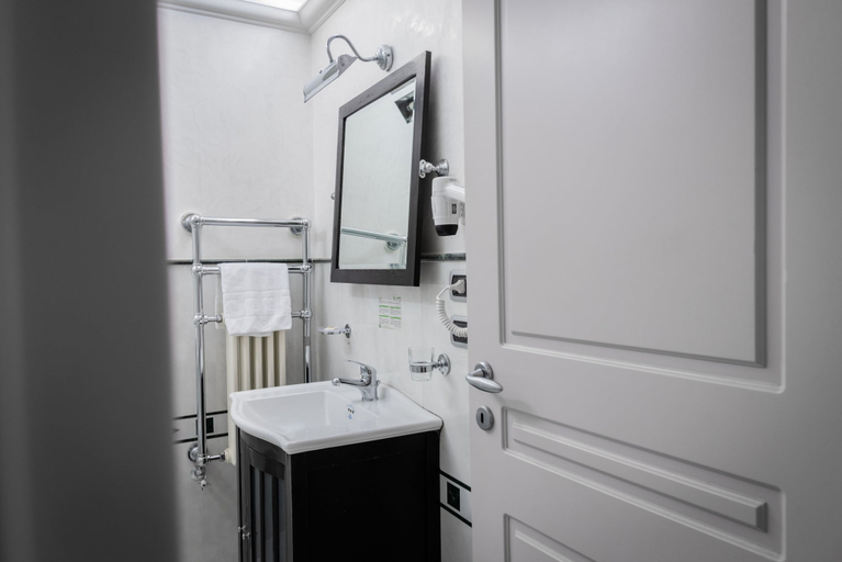 Bathroom 3, Il Salotto di Firenze, Florence