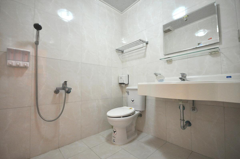 Bathroom 4, Vitoria's Home, Pingtung