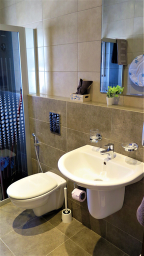 Bathroom 4, Double Key by HR, Amman