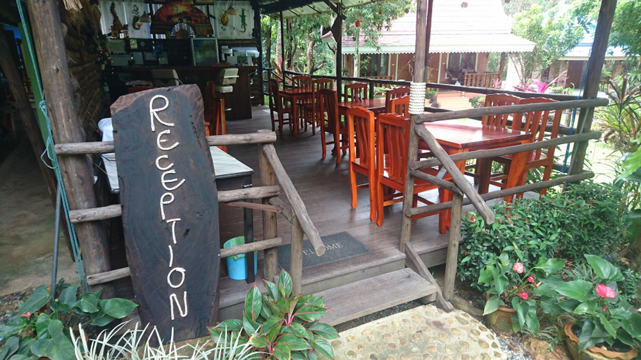 Food & Drinks 5, Macura Resort, Koh Chang